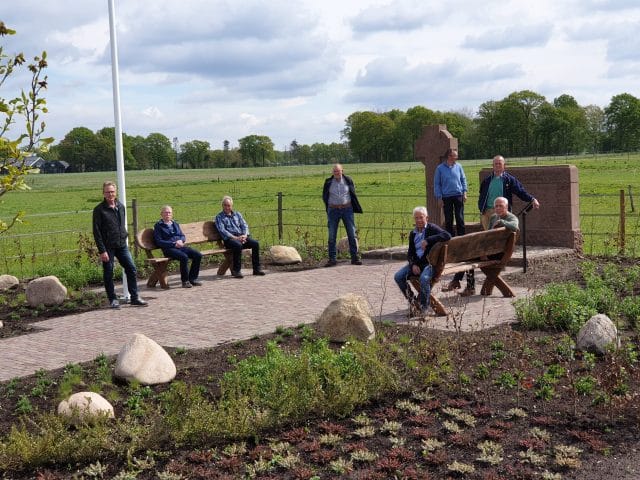 Dodenherdenking in Luttenberg op 4 mei
