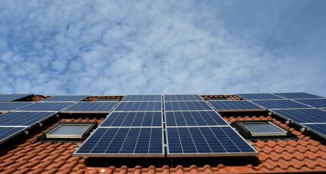 Kamal Ramkalup: Een kritische blik op zonnepanelen