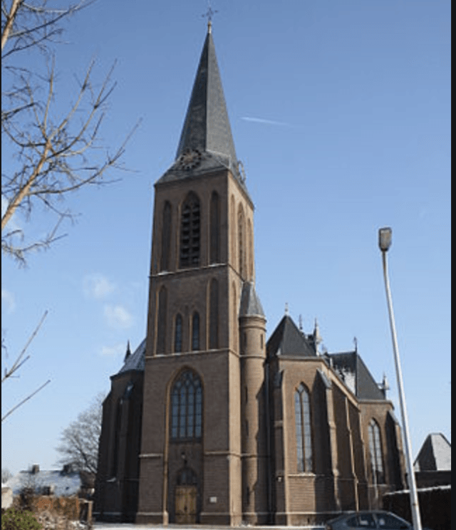 Janneke Dochter: Alleen de kerktoren van Heeten laten staan