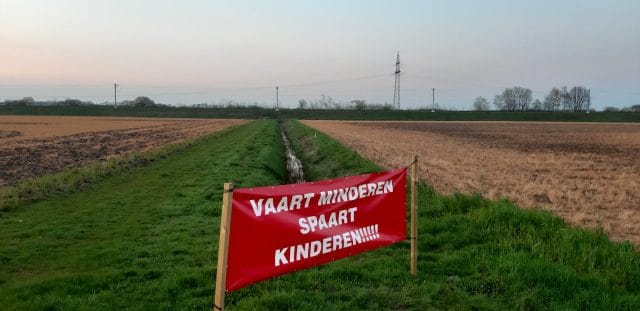 Kan het bestuur van Salland landbouwgif eigenlijk wel wat schelen?