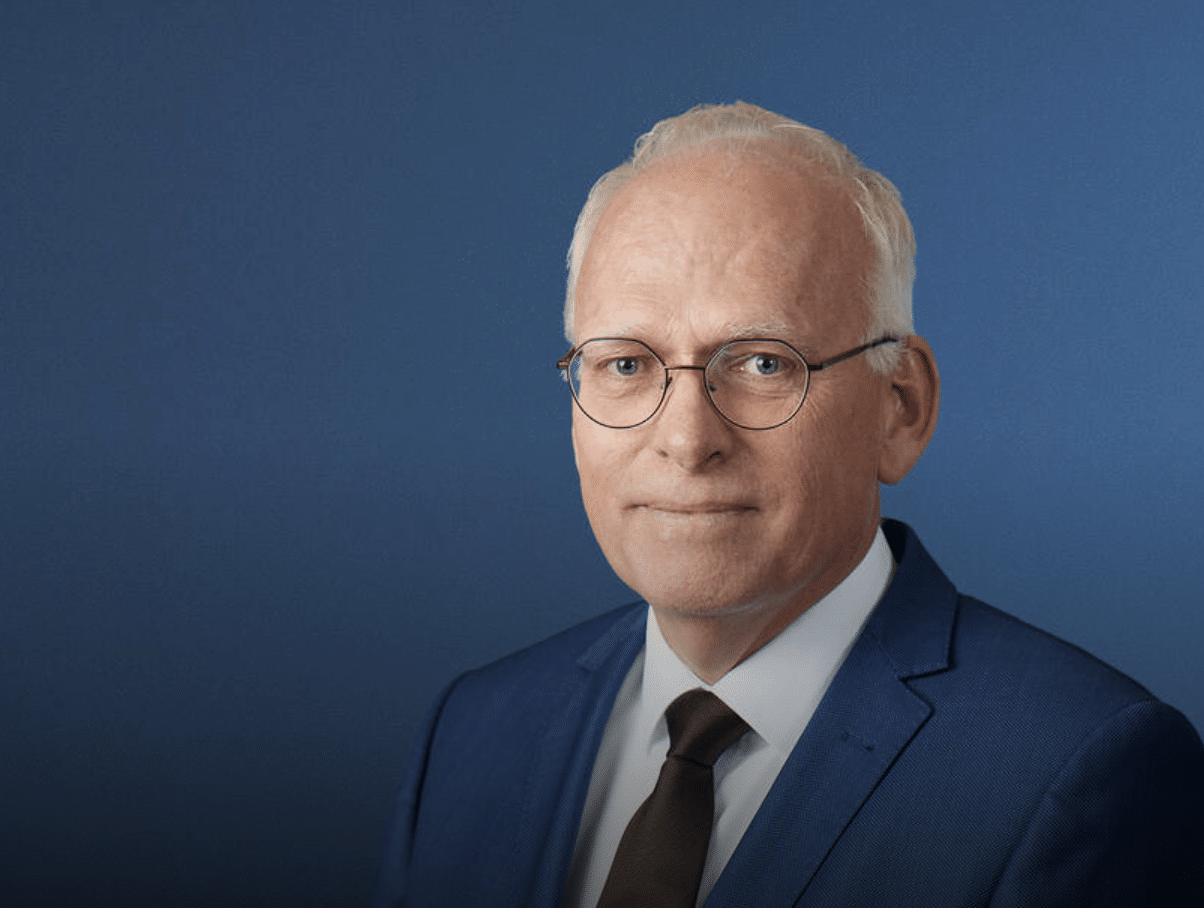 Adema past liever een artikel aan, dan zijn eigen gedrag op landbouwgif