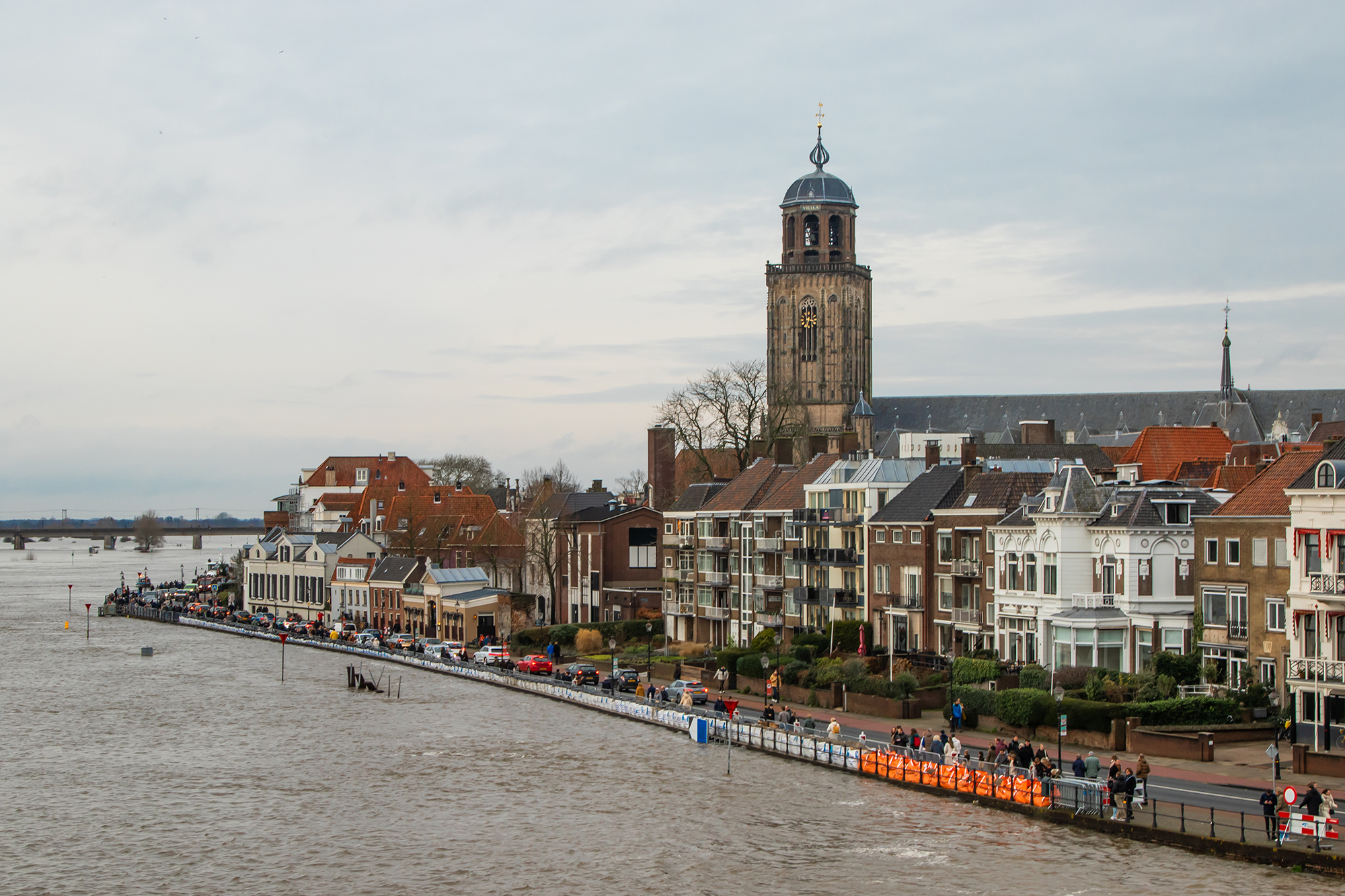 PvdA en GroenLinks Deventer organiseren samen politiek café