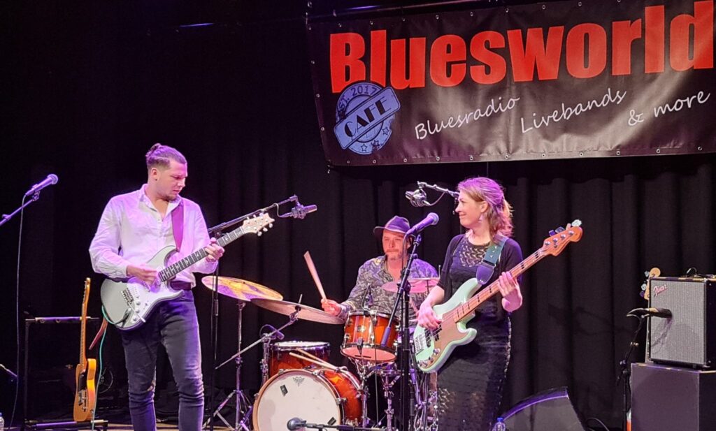 Bluesworld te beluisteren via Salland1