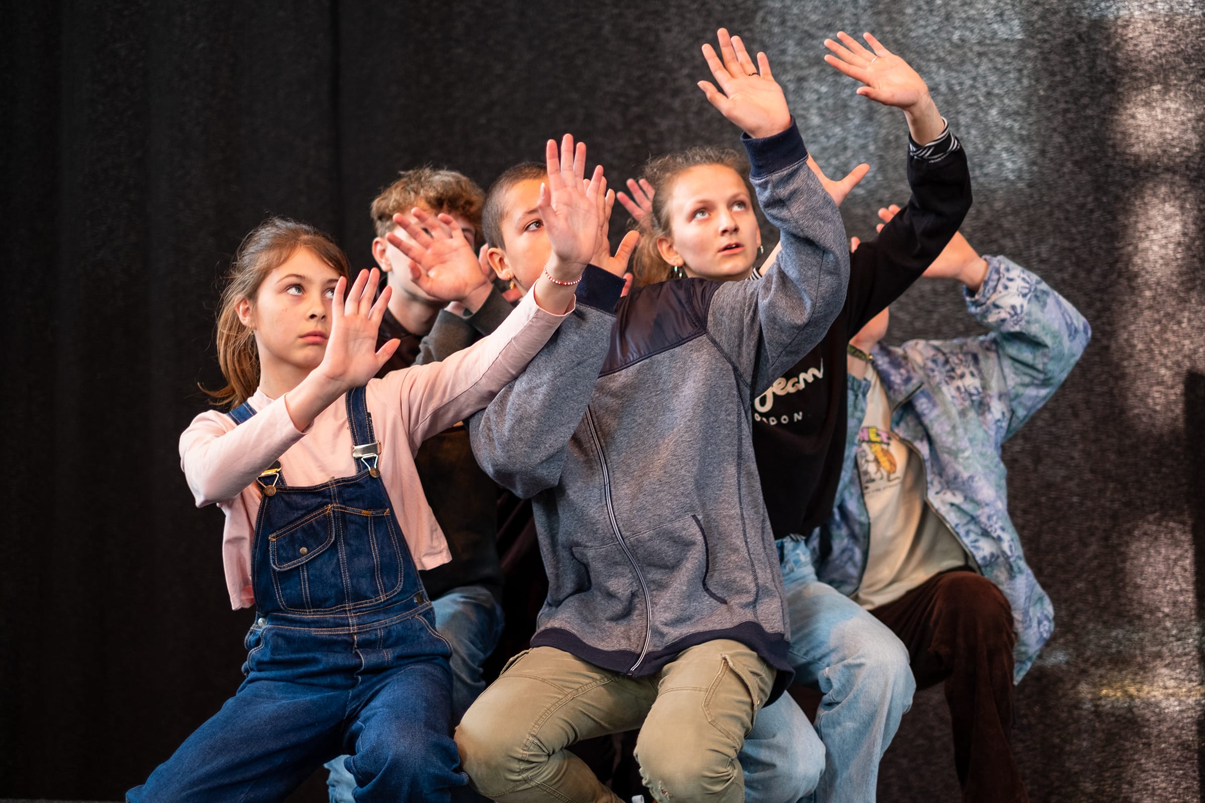 Veel jongvolwassenen voelen zich gelukkig maar aandacht voor mentale gezondheid blijft nodig