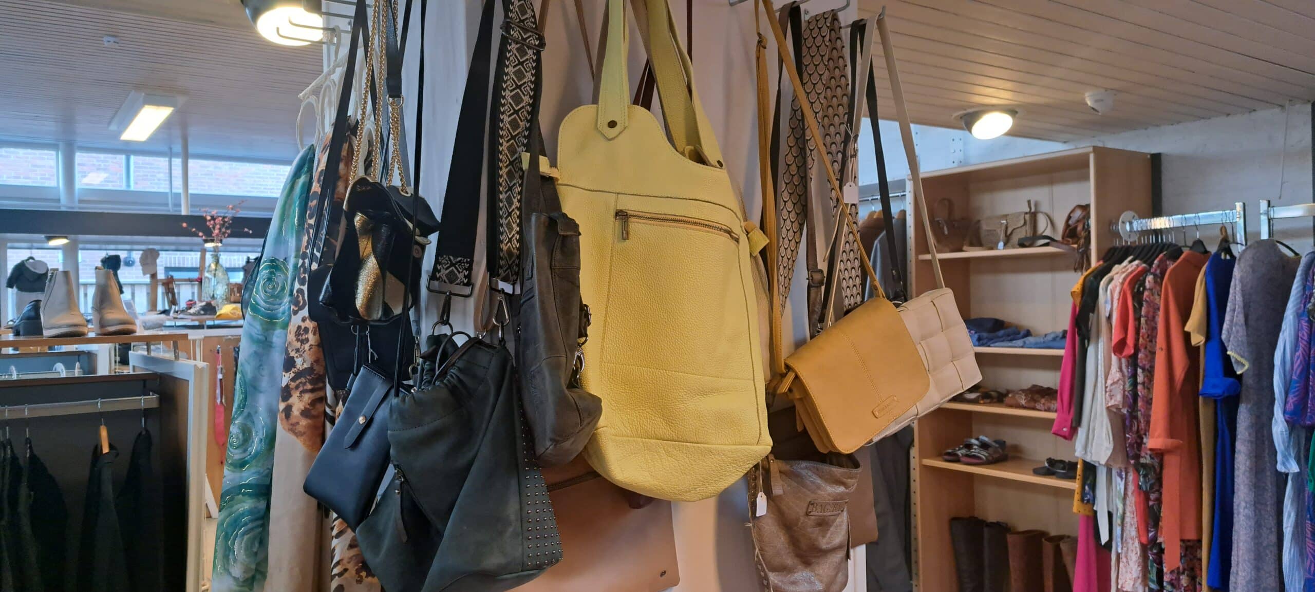 Goedkope kleding: wie betaalt de echte prijs?