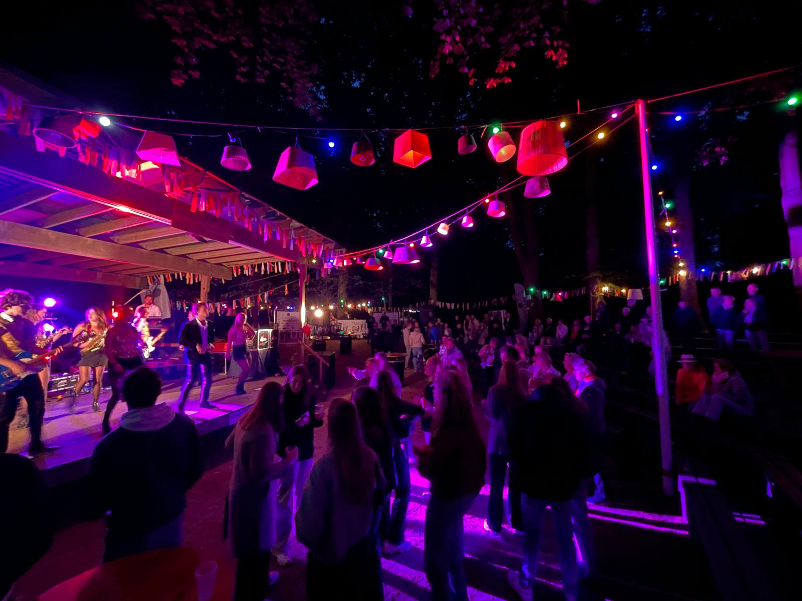 Geschiedenis amfitheater Het Lommerrijk Luttenberg