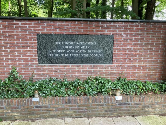 Namen van oorlogsslachtoffers worden toegevoegd aan gemeentelijk oorlogsmonument Heino