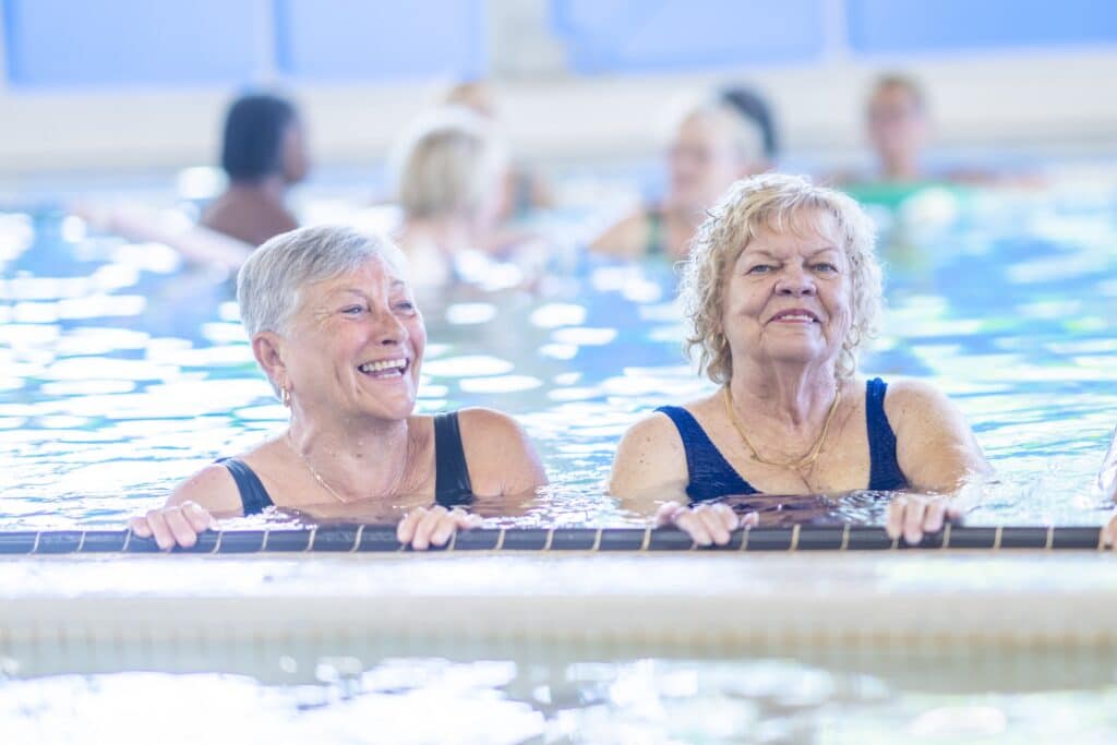 Zwembad Tijenraan in Raalte start met maatjeszwemmen