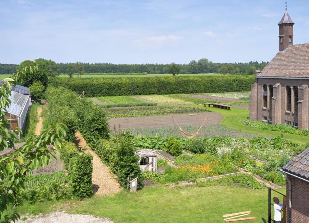 Zomerse Kloostermarkt bij Nieuw Sion in Diepenveen