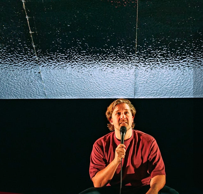 HOFtheater: Alex Ploeg speelt met ongemak in Unplugged