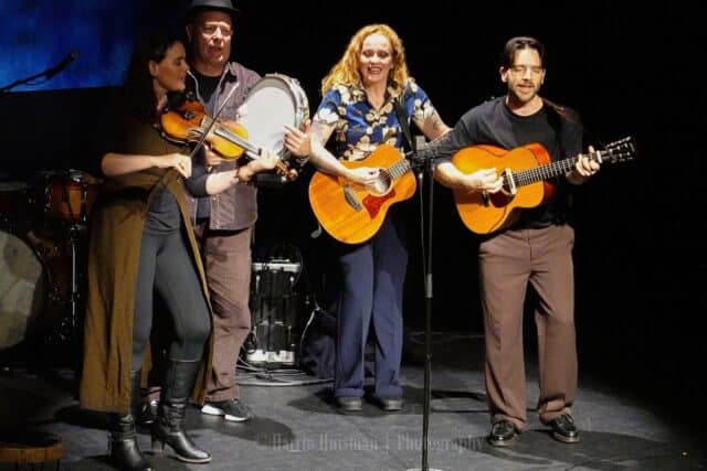 Anneke van Giersbergen blies bijna het dak van het HOFtheater Raalte af