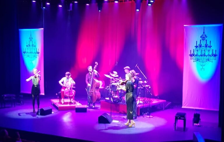 Fuse in het HOFtheater – muziek zonder grenzen, swingen op je stoel