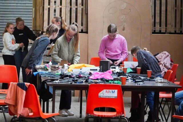 Houtdorp in manege Bartels Mariënheem
