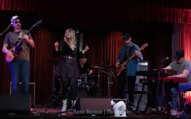 Fotoverslag concert Connoly Hayes (mix van blues, rock en soul) in Grolloo