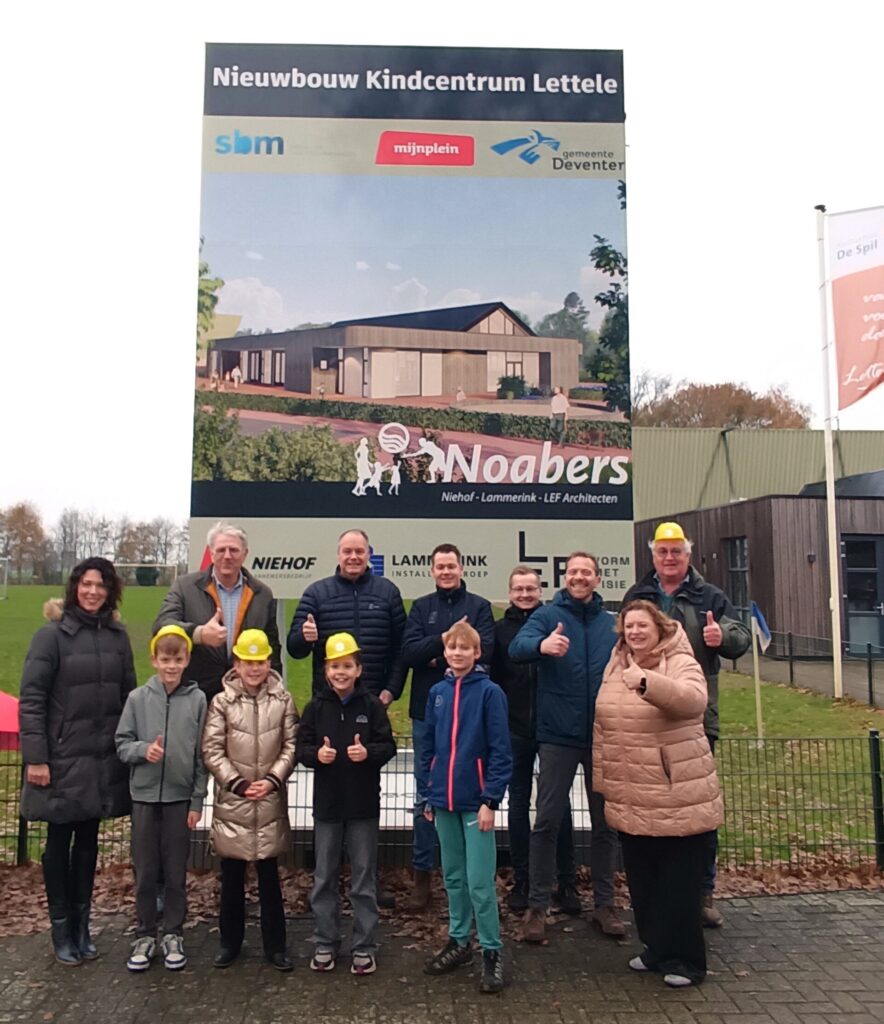 kindcentrum Ledttele onthulling bouwbord