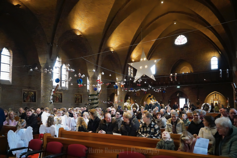 Fotoreportage Kindje Wiegen in Mariënheem