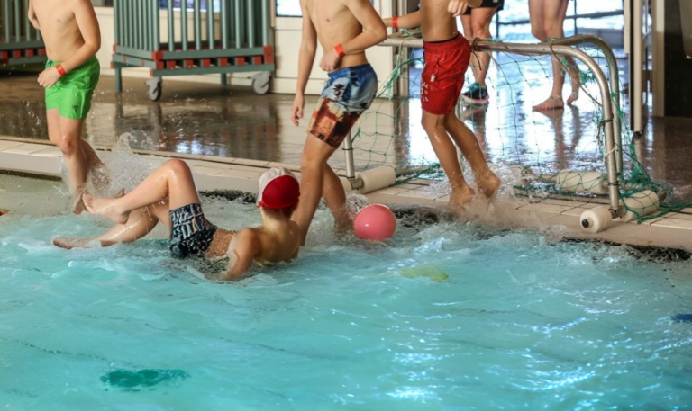 Kerstbeleving in zwembad Tijenraan Raalte