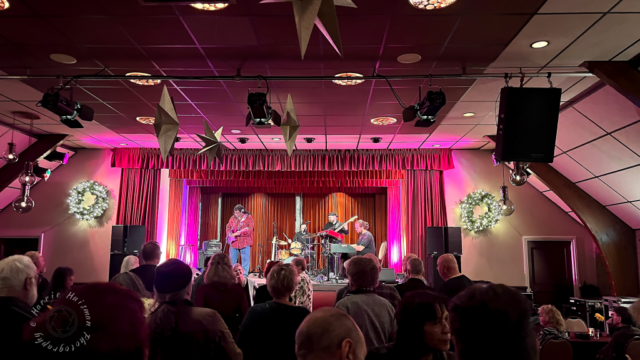 Fotoreportage concert Khalif “Wailin’” Walter bij Hofsteenge in Grolloo