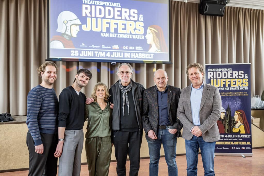 Theaterspektakel Ridders & Juffers van het Zwarte Water in verkoop