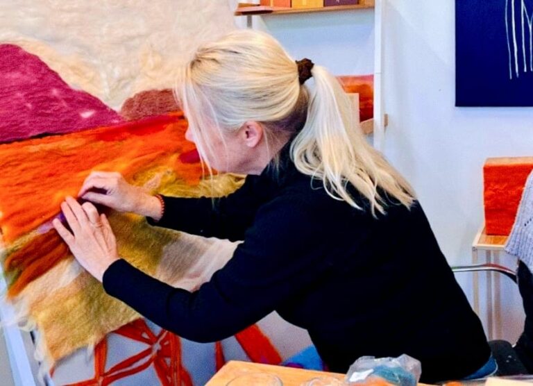 Salland Toont kunstenares Annette Wijninga uit een gezin waar iedereen kunst maakt