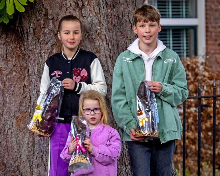 Recordaantal inzendingen voor eiertelwedstrijd in Wijhe, winnaars ontvangen chocolade paashazen
