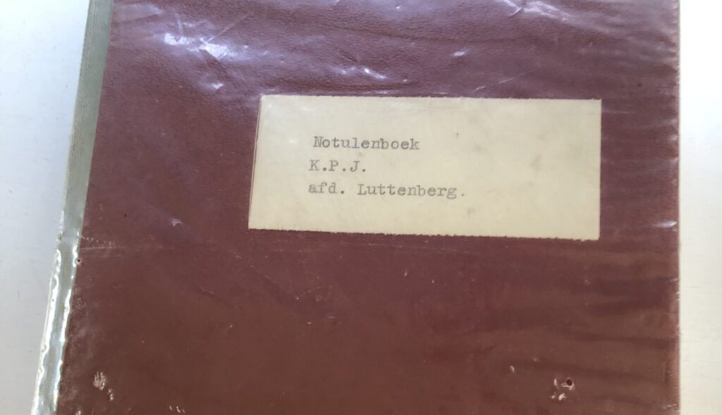De KPJ en livemuziek voor jongeren in het parochiehuis van Luttenberg, een bijna vergeten historie