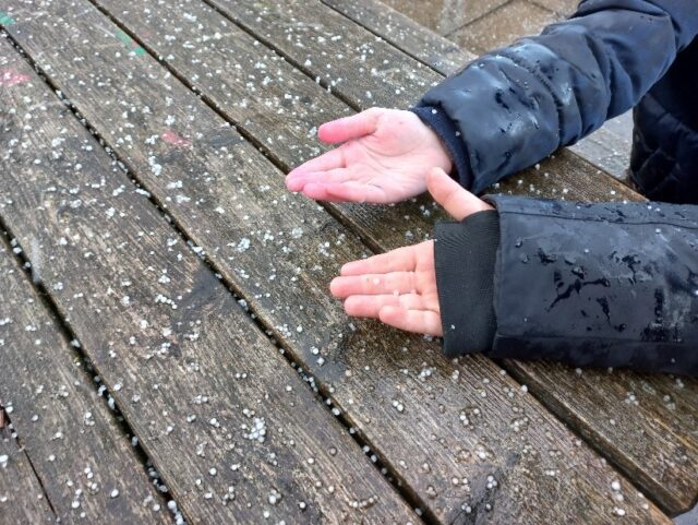 Hagel en hutspot, maart roerde zijn staart.
