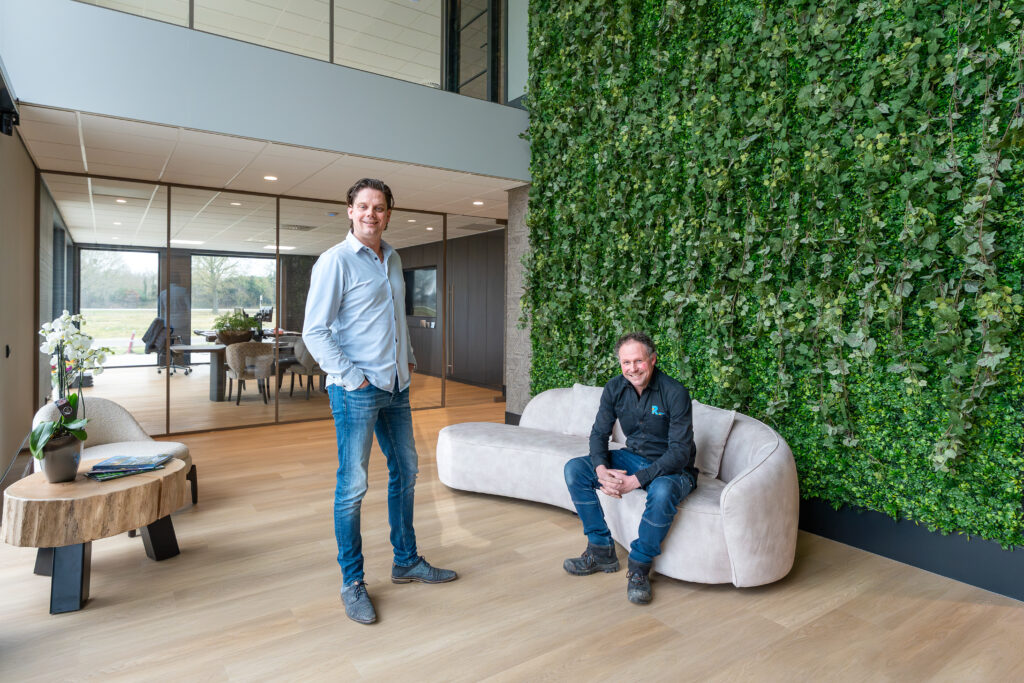 Ramaker Bouw en Hakkert Deuren & Kasten organiseren samen feestelijke open middag In Lemelerveld