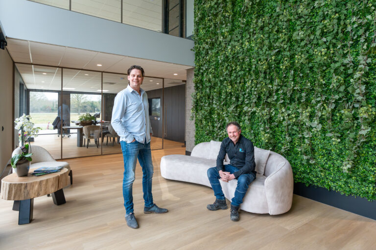 Ramaker Bouw en Hakkert Deuren & Kasten organiseren samen feestelijke open middag In Lemelerveld