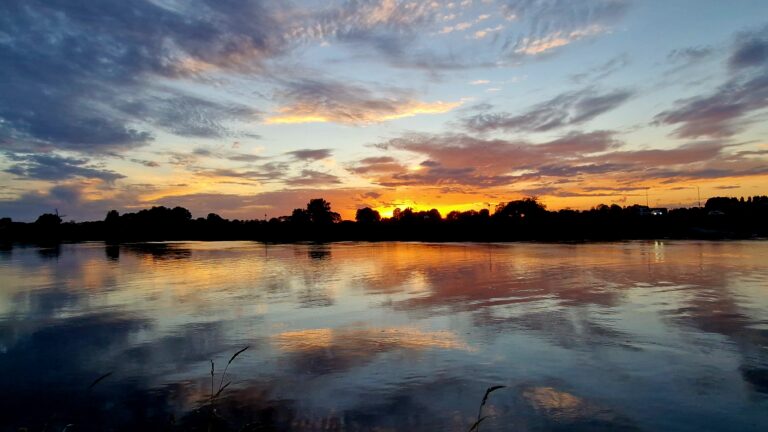 De inspirerende IJssel vangt het gevoel van rust, ruimte en verbondenheid